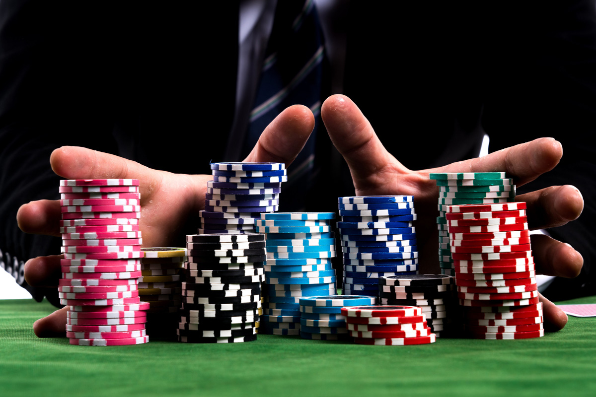 Hướng dẫn cách chơi Poker chi tiết và chính xác nhất