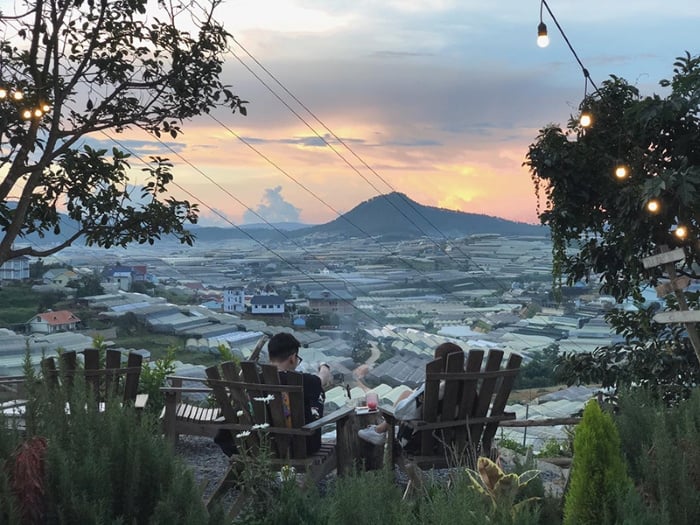 Thư giãn tại Đà Lạt Bag Mo To Cafe